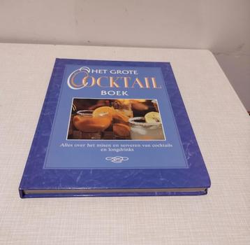 het grote cocktailboek beschikbaar voor biedingen