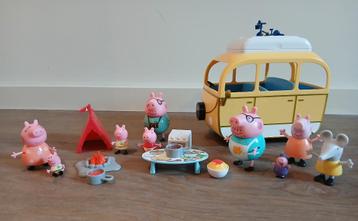 Peppa pig Camper met tent en Peppa pig "Messy Kitchen" beschikbaar voor biedingen