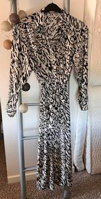 NIEUW maxidress met jaguarmotief maat smal, Kleding | Dames, Jurken, H&M, Beige, Nieuw, Ophalen of Verzenden