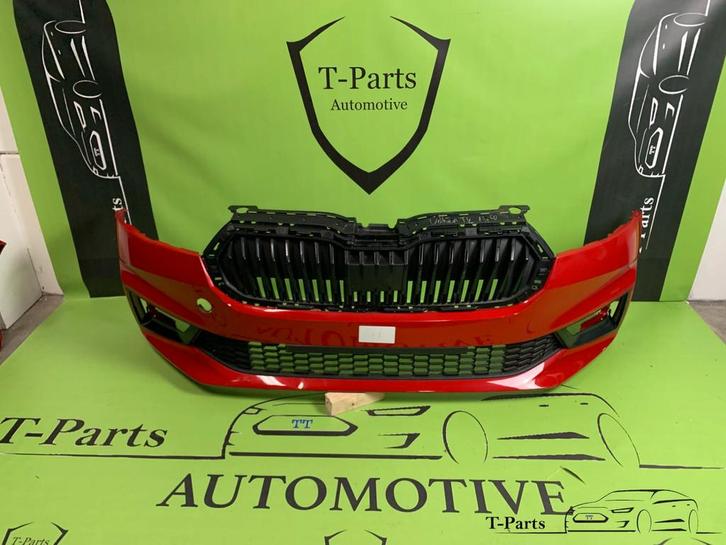 skoda fabia voorbumper 6VA807217G bumper grille rooster 21+, Auto-onderdelen, Carrosserie, Bumper, Skoda, Gebruikt