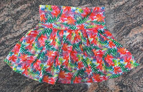 Mt 98 Rok Veelkleurige bloemen, Kinderen en Baby's, Kinderkleding | Maat 98, Zo goed als nieuw, Meisje, Jurk of Rok, Ophalen of Verzenden
