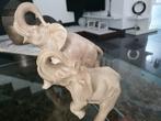 2 mooie ivorine olifanten in perfect staat, Antiek en Kunst, Ophalen