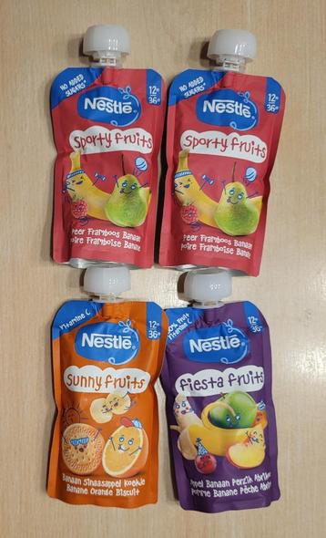 4x fruit in knijpzakje 12m+ Nestlé baby sporty fiesta sunny