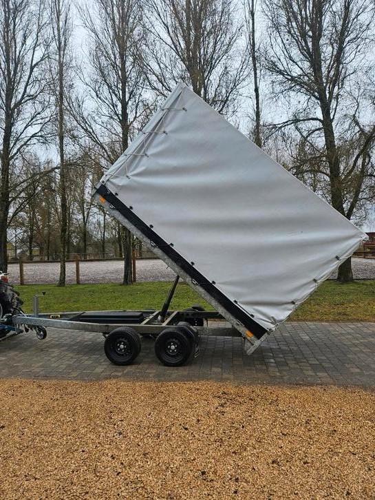 Remorque Bâchée Basculante Saris Black Edition, Articles professionnels, Machines & Construction | Transport, Enlèvement