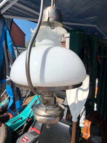 Lampe, Enlèvement