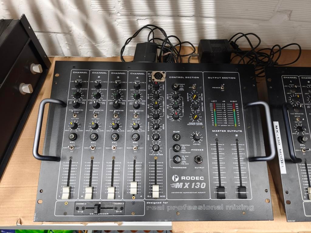 2 x rodec MX 130, Musique & Instruments, Tables de mixage, Enlèvement ou Envoi