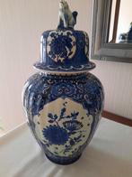 Boch Delftse pot met deksel., Ophalen