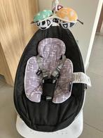 Mamaroo 5 , inclusief baby stoelverkleiner, Kinderen en Baby's, Schommelstoel, Met gordel(s) of riempje(s), Zo goed als nieuw