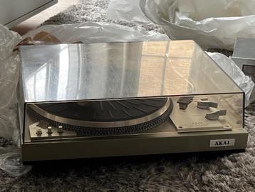 AKAI platenspeler/pick-up AP-206C  beschikbaar voor biedingen
