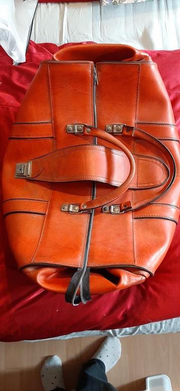 Vintage Leren Reistas – Stijlvol & Duurzaam | Weekender beschikbaar voor biedingen