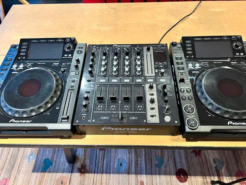 Pioneer CDJ 2000 + DJM 700, Muziek en Instrumenten, Dj-sets en Draaitafels, Gebruikt, Draaitafel, Pioneer, Ophalen