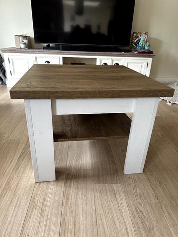 salontafel beschikbaar voor biedingen