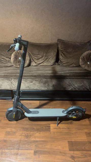 Trottinette Xiaomi 1s beschikbaar voor biedingen