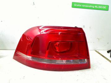 FEU ARRIÈRE GAUCHE Passat Variant (365) (3AF945095C), Utilisé, Volkswagen