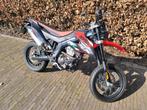 Aprilia SX125 uit 2021 4T weinig km Arrow uitlaat, Particulier, 125 cc, Enduro, 11 kW of minder