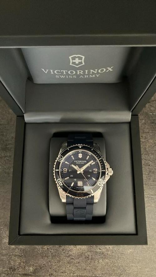 Victorinox Swiss Army Maverick Diver, Handtassen en Accessoires, Horloges | Heren, Zo goed als nieuw, Polshorloge, Overige merken