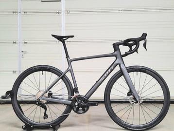 NIEUW: Scott Addict 30 racefiets (model 2025) beschikbaar voor biedingen