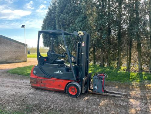 Linde E18 Heftruck 2002 Triplo Sideshift (Accu 2022!), Zakelijke goederen, Machines en Bouw | Industrie en Techniek, Ophalen
