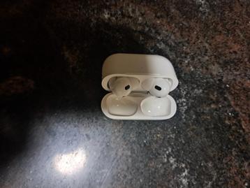 Airpods pro  beschikbaar voor biedingen