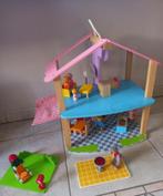 Houten poppenhuis met meubeltjes en poppetjes, Kinderen en Baby's, Ophalen of Verzenden, Zo goed als nieuw, Poppenhuis