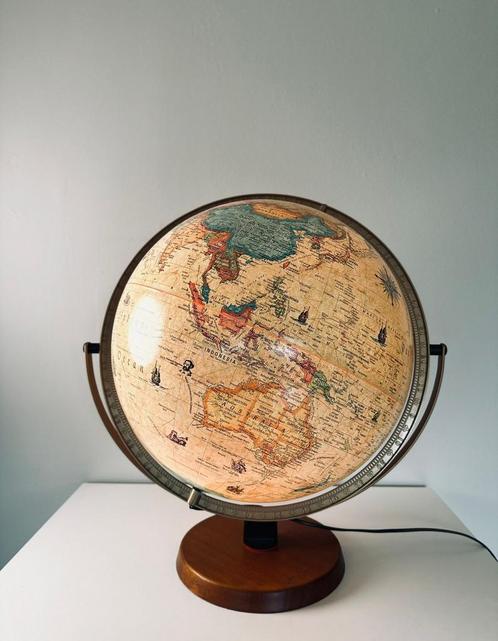 Globe Terrestre Éclairant Scanglobe A/S (Danemark), Huis en Inrichting, Woonaccessoires | Wereldbollen, Zo goed als nieuw, Verlicht