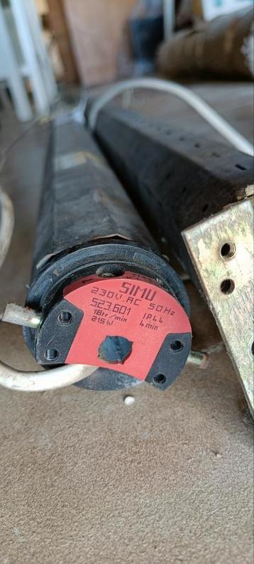 Rolluikmotor Simu (2 stuks) beschikbaar voor biedingen