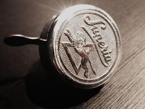 Superia  brommerbel, Fietsen en Brommers, Brommeronderdelen | Oldtimers, Zo goed als nieuw, Overige typen, Ophalen of Verzenden
