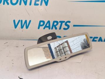 Binnenspiegel van een Volkswagen Polo beschikbaar voor biedingen