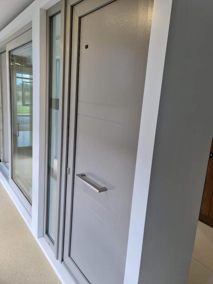 PVC Deur met vast zijlicht, Doe-het-zelf en Bouw, Deuren en Vliegenramen, Zo goed als nieuw, Buitendeur, 215 cm of meer, 120 cm of meer