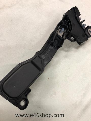 PLUSAANSLUITING JUMPSTART BMW G30 G11 G12 G01 OE 61149339830 beschikbaar voor biedingen