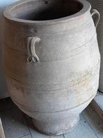 Oude stenen kruik, Ophalen