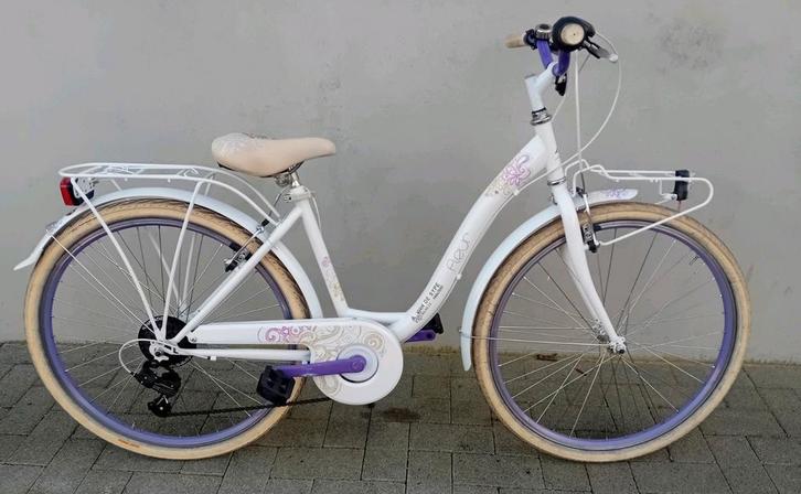 Meisjesfiets MBM Fleur 26inch 6speed NIEUWPRIJS 399€ 🚴‍♂️, Fietsen en Brommers, Fietsen | Cruisers en Lowriders, Zo goed als nieuw