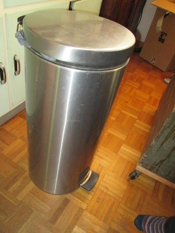 grote pedaalemmer inox brabantia  beschikbaar voor biedingen