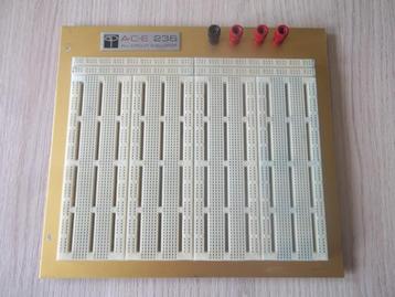 All Circuit Evaluator - A.C.E. 236 - Soldeerloos Breadboard