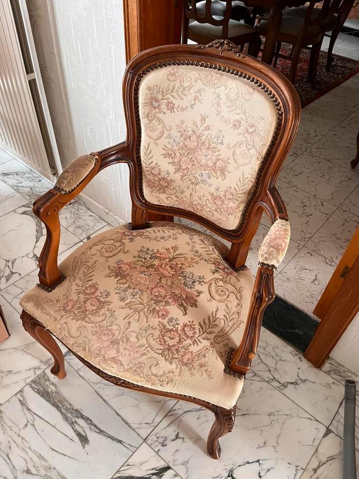 Gestoffeerde stoel - opruiming, Antiek en Kunst, Antiek | Meubels | Stoelen en Sofa's, Ophalen