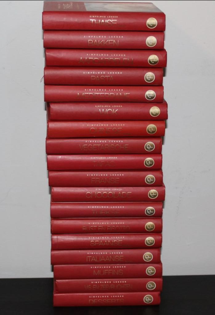 18 DELEN uit de serie SIMPELWEG LEKKER, Boeken, Kookboeken, Zo goed als nieuw, Ophalen of Verzenden