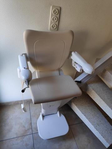 indoor stair lift, Enlèvement, Comme neuf, Droit