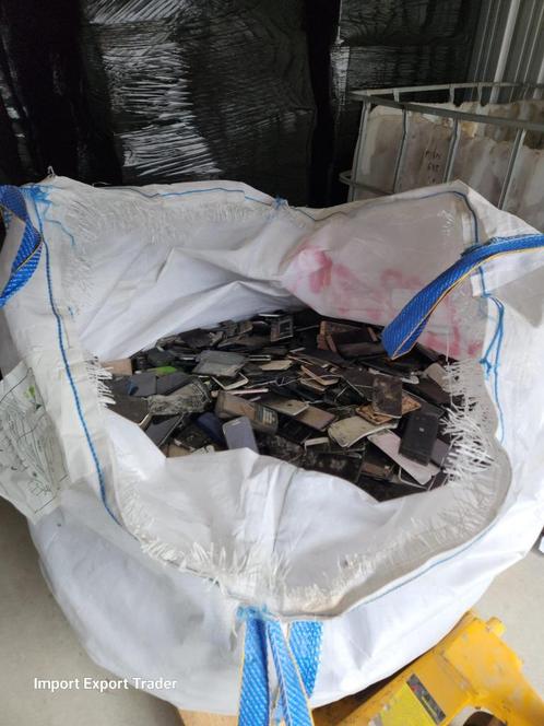 FOR SALE – 900 KG Bulk Lot of Used Mobile Phones – Mixed Bra, Computers en Software, Accu's en Batterijen, Gebruikt, Ophalen of Verzenden