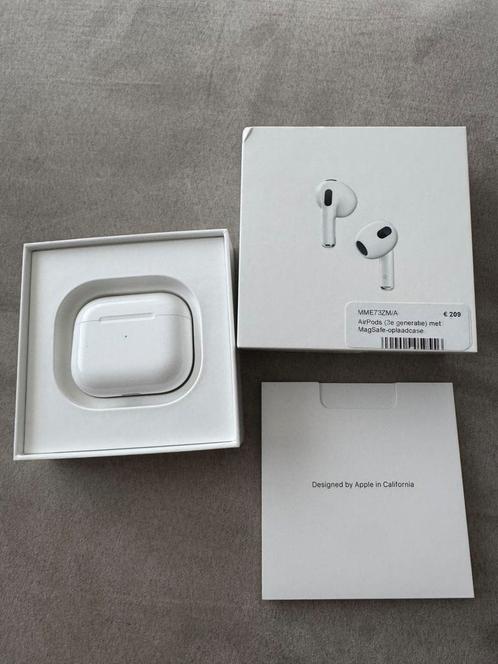 Originale Apple Airpods 3e generatie met magSafe-oplaadcase, Telecommunicatie, Mobiele telefoons | Oordopjes, Zo goed als nieuw