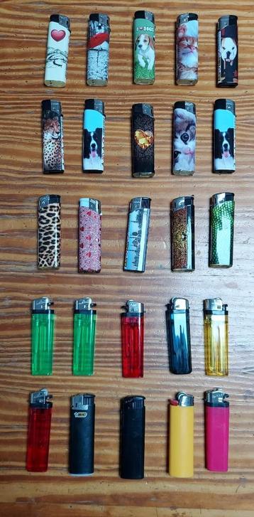 Briquet  disponible aux enchères