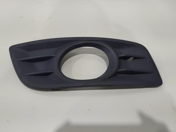 Afdekplaat mistlamp rechts van een Volvo V50, Auto-onderdelen, Verlichting, Volvo, Gebruikt, 3 maanden garantie, Ophalen of Verzenden