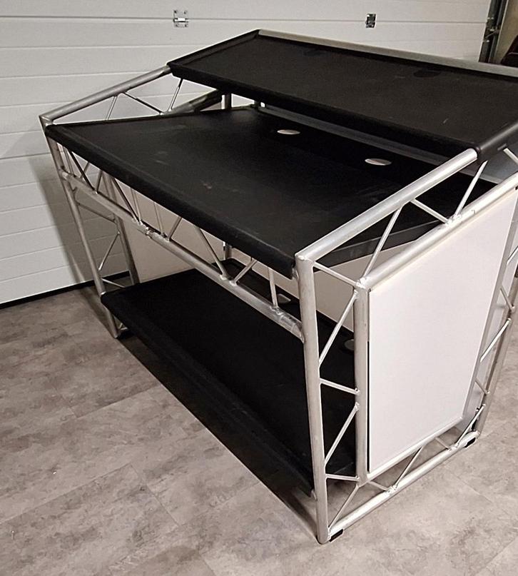 DJ Booth controller tafel  UDG-Lite console, Muziek en Instrumenten, Dj-sets en Draaitafels, Gebruikt, Dj-set, Overige merken