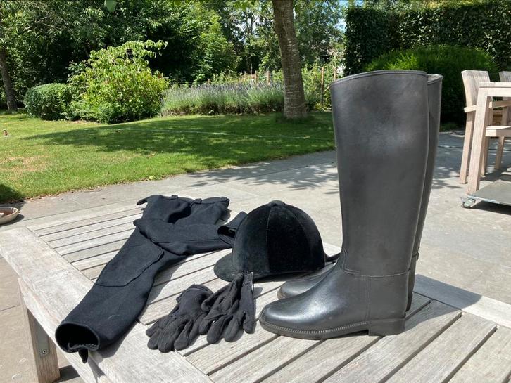 Ruitersportuitrusting voor juniors-schoenmaat 37-Rijhelm 55, Dieren en Toebehoren, Paardrijkleding, Zo goed als nieuw, Ophalen of Verzenden
