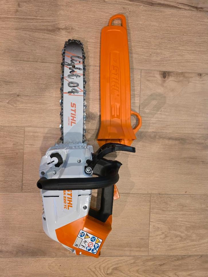 Tronçonneuse élagueuse pro STIHL MSA 220 TC (35cm), Jardin & Terrasse, Outils à main, Neuf, Autres types, Enlèvement
