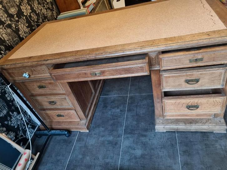 Bureau en bois (de notaire) ancien, Huis en Inrichting, Bureaus, Bureau