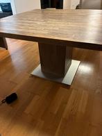 table carrée en bois, 100 à 150 cm, Quatre personnes, Carré, 100 à 150 cm