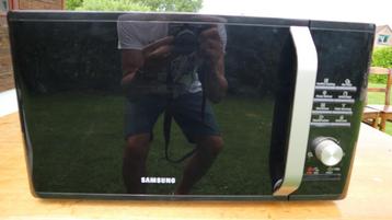 MICRO ONDES SAMSUNG COMME NEUF !!!, Enlèvement ou Envoi, Comme neuf, 45 à 60 cm, À Poser