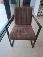 À vendre : 6 chaises de salle à manger en bon état avec une, Enlèvement