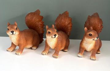 Eekhoorns beeldjes beschikbaar voor biedingen