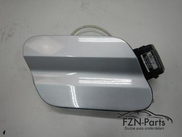 VW Touran 5TA Tankklep Tank Klep + Ad blue beschikbaar voor biedingen